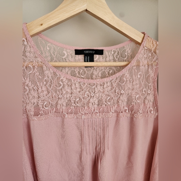 Forever 21 Lace Tank - Picture 3 of 5